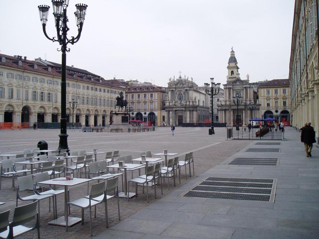 Torino Centro Apartment Bagian luar foto